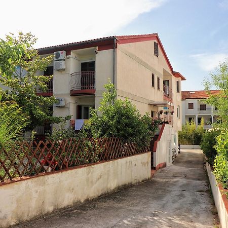 Apartments Amalia Rovinj Exterior photo