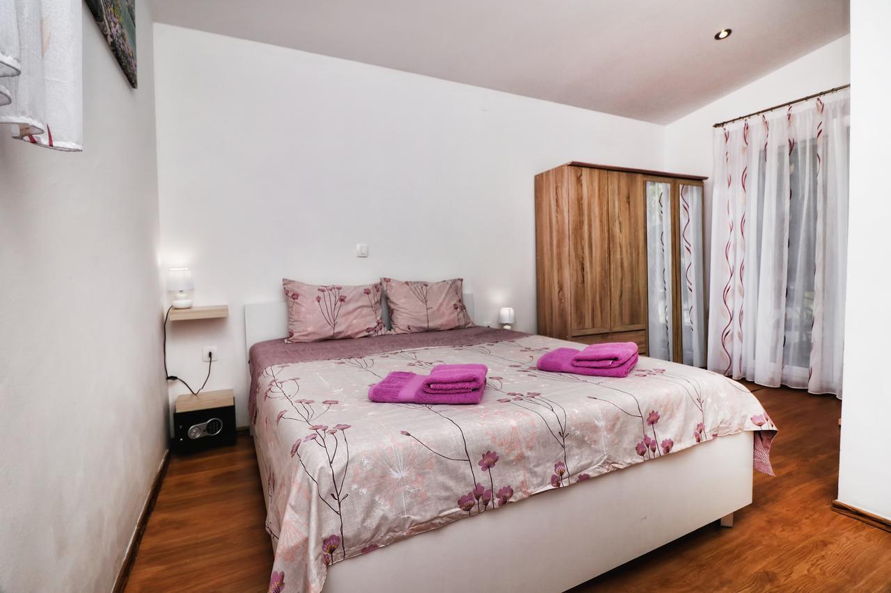 Apartments Amalia Rovinj Exterior photo