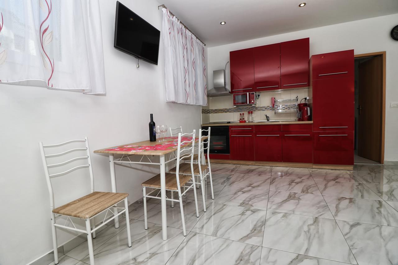 Apartments Amalia Rovinj Exterior photo